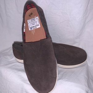 Mens’s Toms brown suede and tweed slip ins NWT